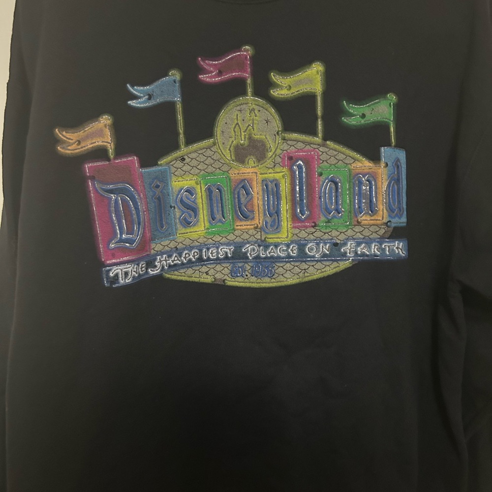 DISNEY GLOW AND THE DARK CREW NECK